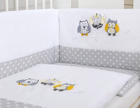 Komplet pościeli dla dzieci 135x100cm z ochraniaczem 3-cz Sówki szare z haftem szaro-żółtym