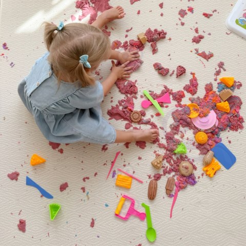 WOOPIE Piasek Kinetyczny 6 Kolorów 1,2 kg Zestaw Restauracja Stolik z Foremkami