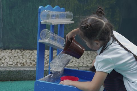 CLASSIC WORLD EDU Plac Zabaw Zabawka Wodna Rynny - Zestaw Doświadczalny CLASSIC WORLD EDU Plac Zabaw Zabawka Wodna Rynny - Zestaw Doświadczalny