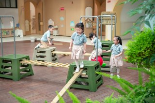 CLASSIC WORLD EDU Tor Przeszkód XXL Plac Zabaw Motoryczny Multi-Sprawnościowy