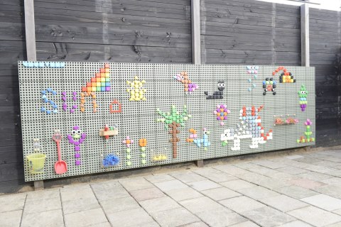 MASTERKIDZ Panel Ścienny Tablica Naukowa Kreatywna STEM Tablica na zewnątrz Outdoor + Panel Monatażowy 120x80cm