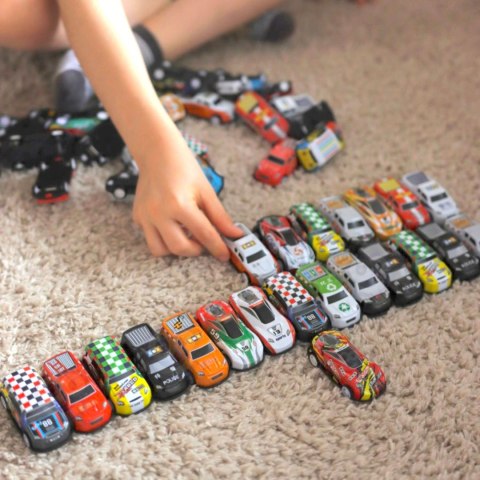 WOOPIE Zestaw Aut Wyścigowych Autka w Pudełku 50 el