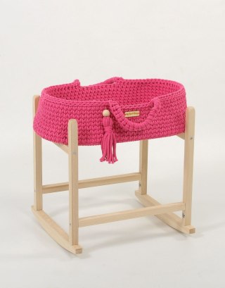 Kosz Mojżesza BOHO bawełniany nosidełko dla lalek z drewnianą kołyską - fuksja