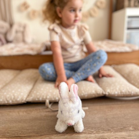 Woopie Króliczek Ineraktywny Pluszak Z Marchewką Biały